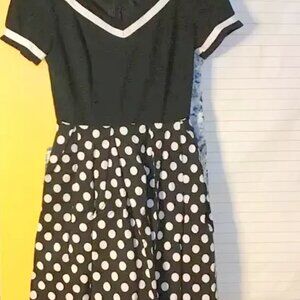 BRAND TAG REMOVED:  Knee length/midi dress w/ Polka Dots  sz S .. blk, wht & red